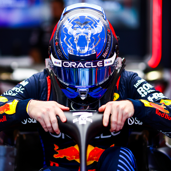 1:4 Helm USA 2024 - Max Verstappen image
