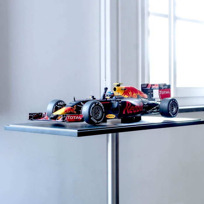 aantal Karakteriseren Zonder twijfel 1:8 Red Bull Racing RB12 - 1st F1 win Spanish GP 2016 › Modelauto's ›  Verstappen.com
