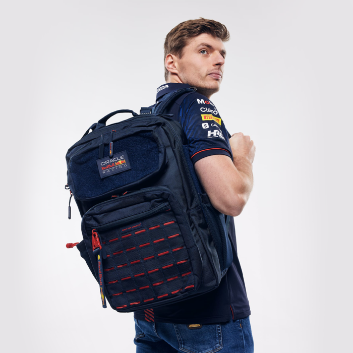 Red Bull Rugzak - Built for Athletes image